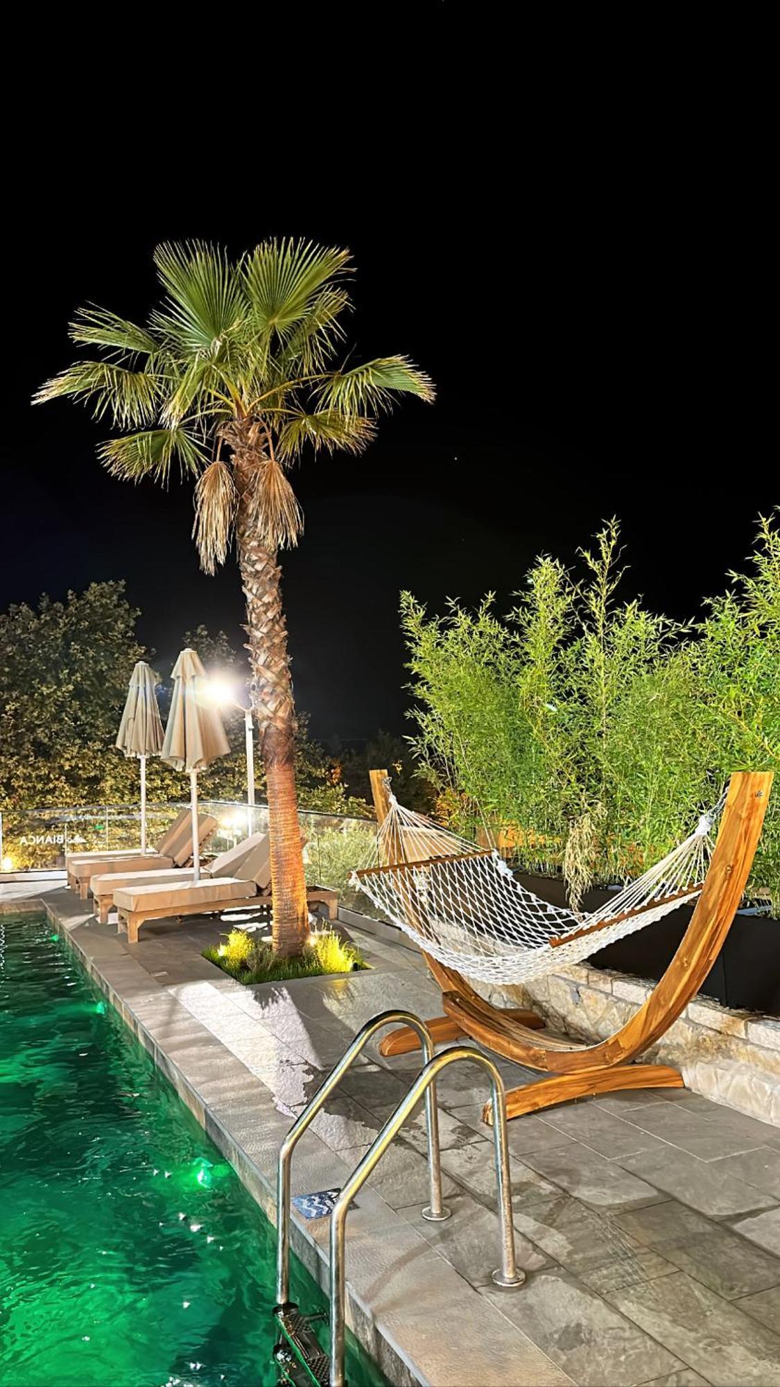Bianca Hotel & Villa Priska e Madhe Bagian luar foto