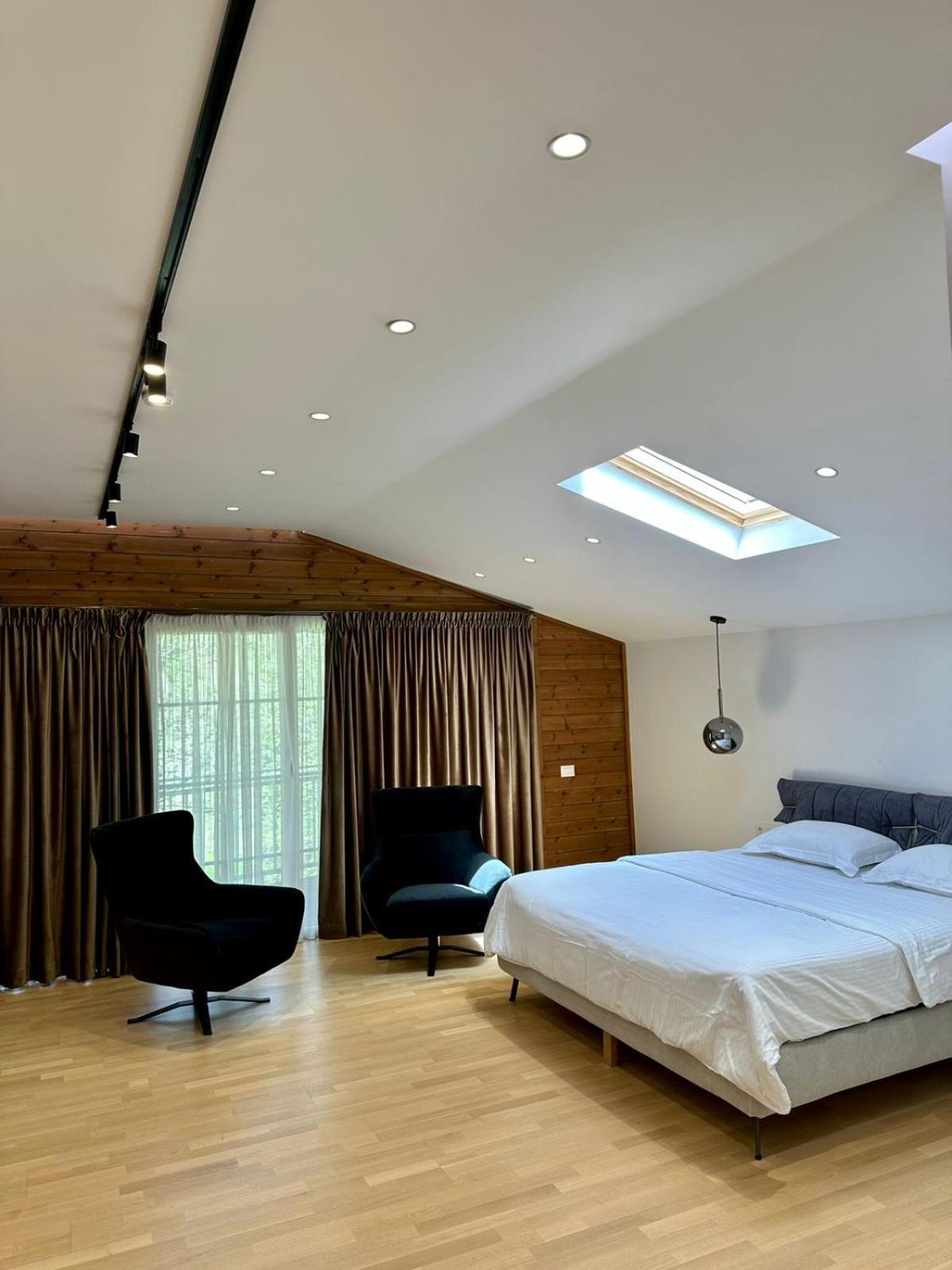 Bianca Hotel & Villa Priska e Madhe Bagian luar foto